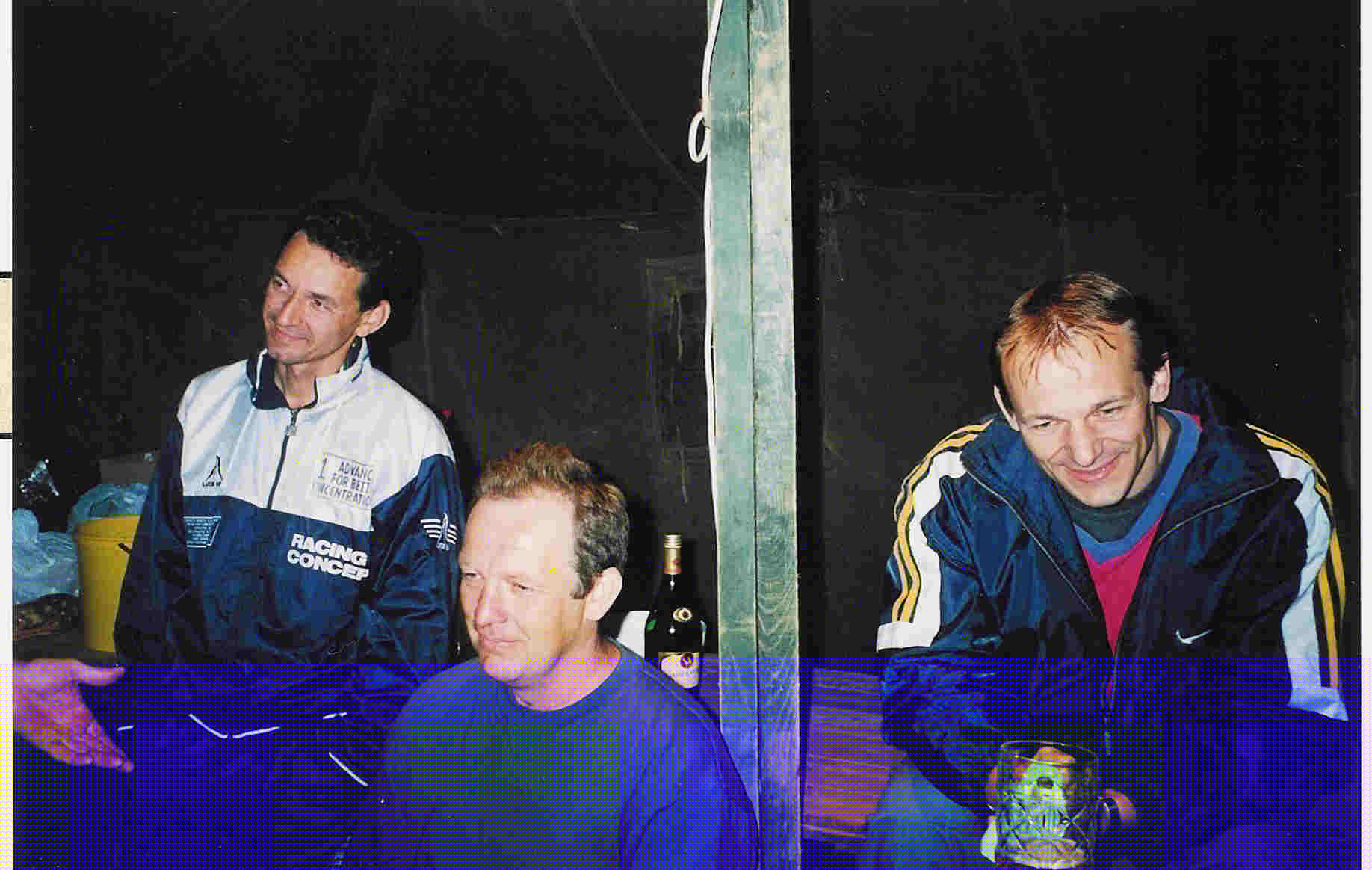 Sraz 2002 - Duchy+Šou+Domkář z Prahy.jpg