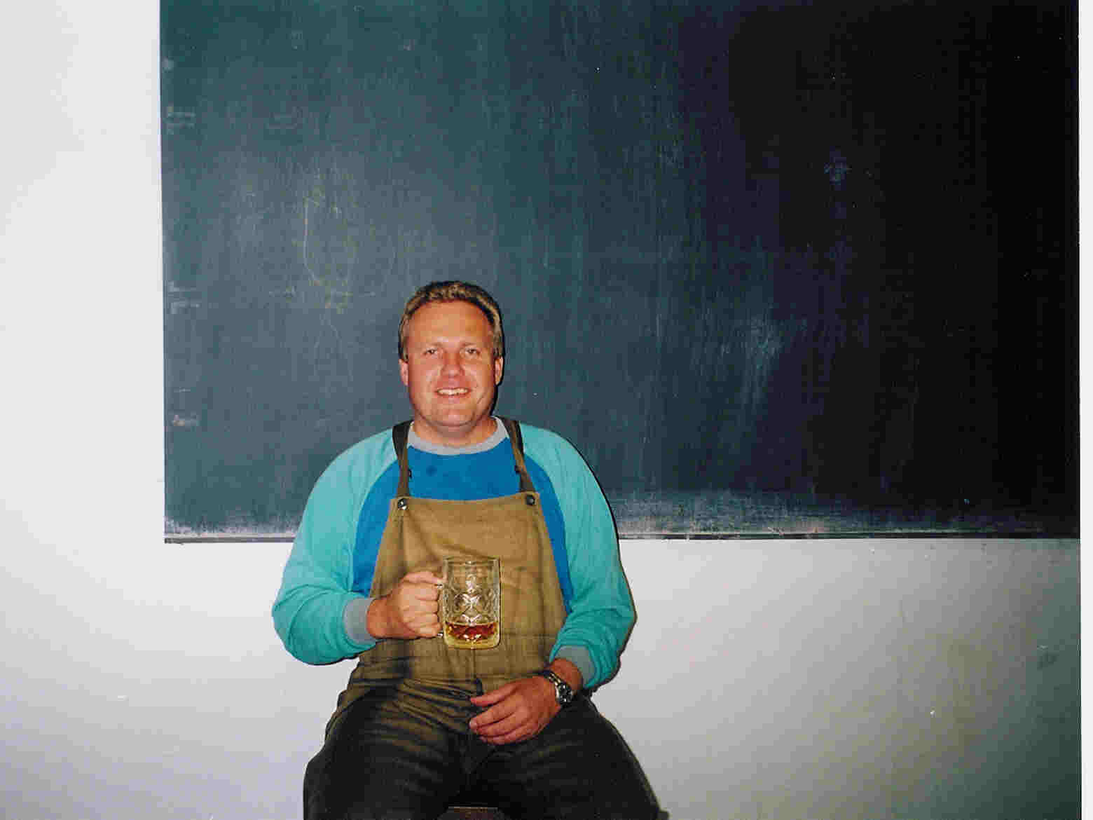 Sraz Římov 2002 - Zéňa se svým nejlepším kamarádem.jpg
